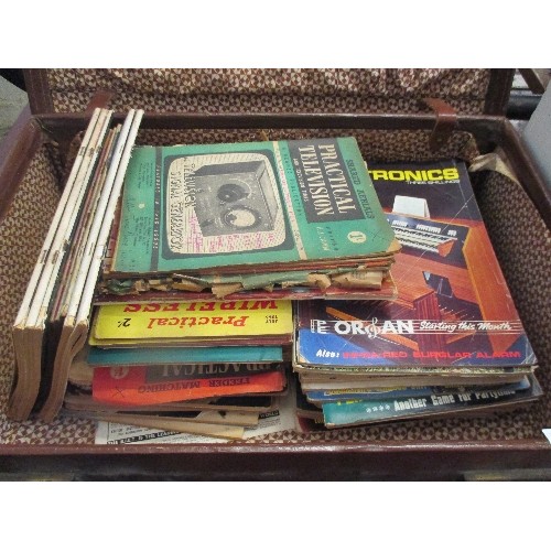 245 - VINTAGE SUITCASE & CONTENTS OF 1950S-70S ELECTRONICS MAGAZINES