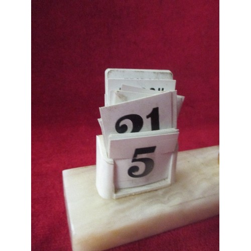 205 - MARBLE DESK CALENDAR & PEN HOLDER