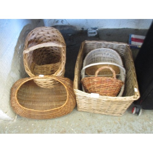 156 - BASKET LOT TO INCLUDE VINTAGE GONDOLA BASKET & STAIR BASKET