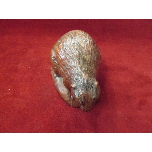 222 - BEAVER ORNAMENT MADE IN CANADA 16CM LONG SIGNED ON BASE THORN CANADA