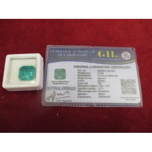 28 - BEAUTIFUL NATURAL EMERALD SQUARE CUT GEMSTONE 11.02 CT WITH LABORATORY CERTIFICATE - 13MM X 13MM