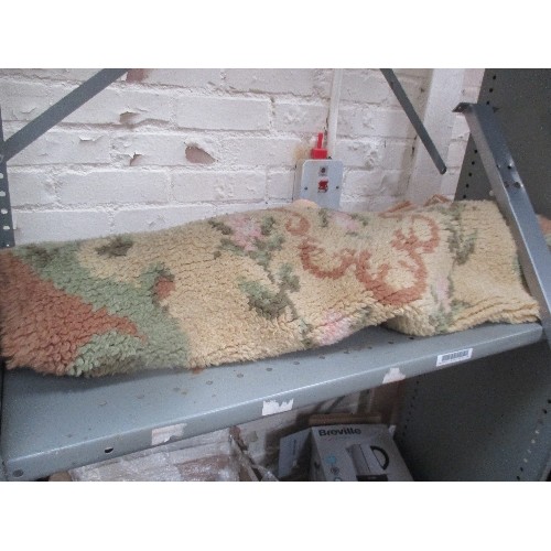 600 - 2 RETRO BLANKETS AND RUG