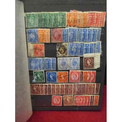 87 - ALBUMS OF STAMPS & STANLEY GIBBONS STAMP COLLECTING BOOK