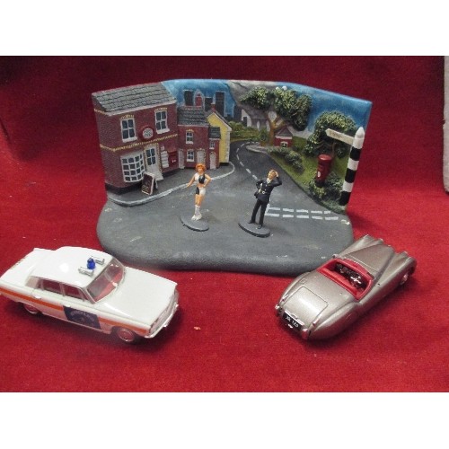 93 - VANGUARDS ROVER 2000 & JAGUAR XK120 DIORAMA MODEL