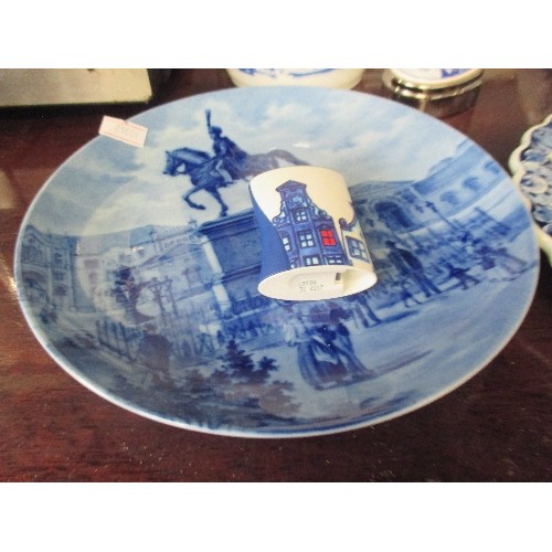 210 - COLLECTION OF BLUE & WHITE DELFTWARE