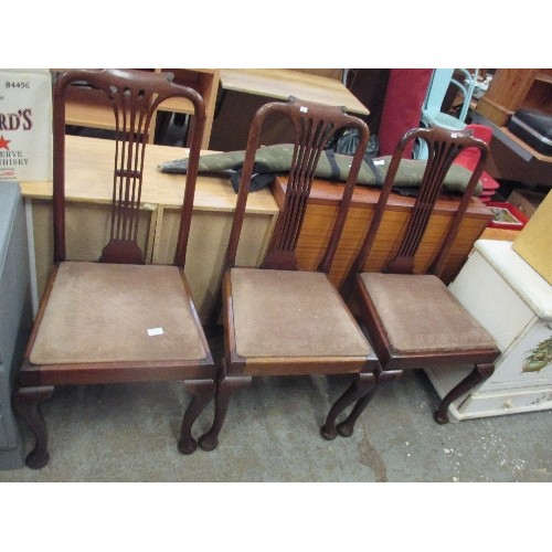 370 - 3 X 1920'S MAHOGANY QUEEN ANNE STYLE CHAIRS WITH DROP IN SEATS