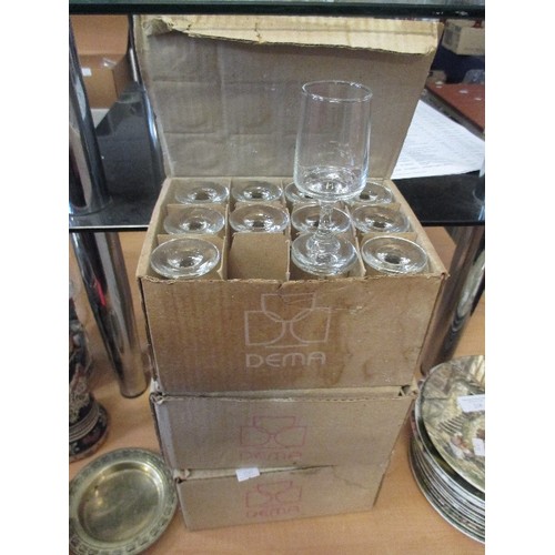 219 - 3 BOXES OF DEMA SHERRY GLASSES, 36 IN TOTAL