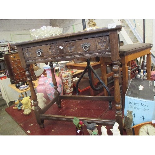 238 - OAK 2-DRAWER TABLE