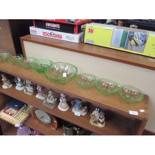 381 - ART DECO GREEN GLASS FRUIT OR TRIFLE SET PLUS AN EXTRA BOWL