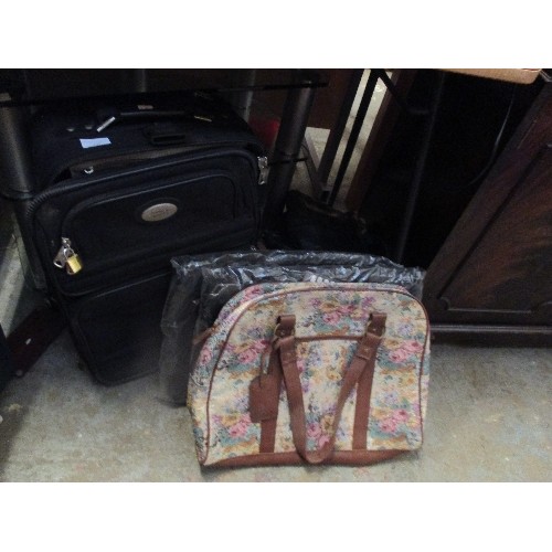 445 - SUITCASES AND BAGS INCLUDING TAPESTRY OVERNIGHT BAG WITH WASH BAG, VARIOUS HANDBAGS ETC