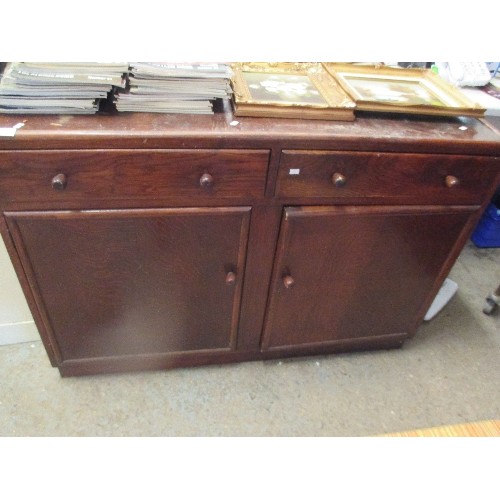 485 - CIRCA 1940'S OAK AND OAK VENEERED SIDEBOARD - 122CM X 47CM X 85CM