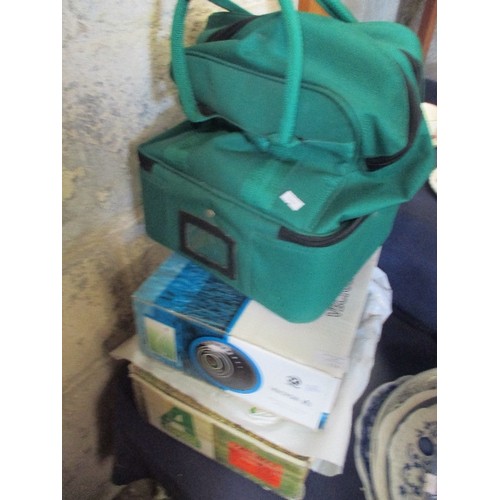 174 - TAYLOR VECTOR BOWLS, ALMARK LAWN BOWLS AND CARRY BAG