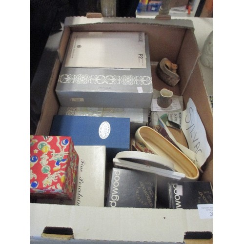 202 - BOX OF QUALITY CHINA INCLUDING WEDGWOOD & HORNSEA