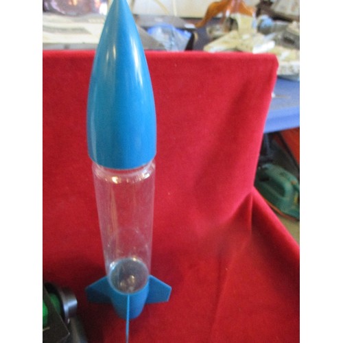 269 - WATER & AIR POWERED ROCKET & LAUNCH PAD WITH INSTRUCTIONS