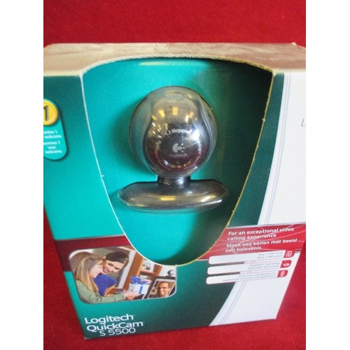 289 - BOXED ALARM CLOCK & BOXED LOGITECH WEBCAM