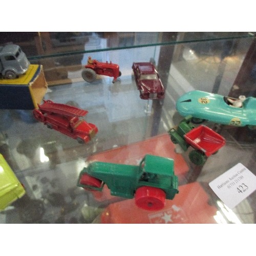 423 - GOOD SELECTION OF DIE CAST MATCHBOX VEHICLES AND OTHERS IN VERY GOOD CONDITION. INCLUDES A MATCHBIOX... 