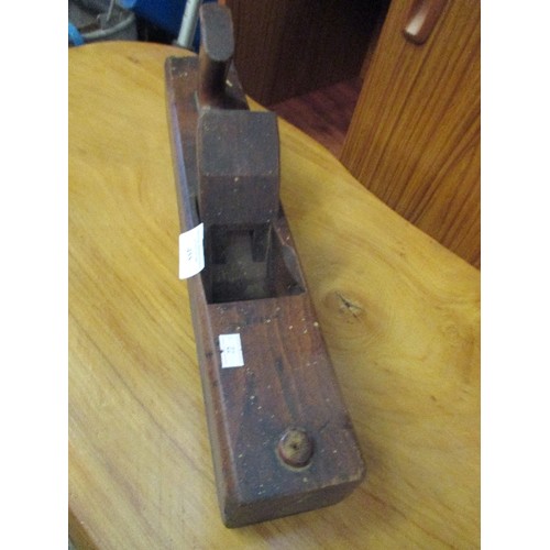 455 - VINTAGE CARPENTERS WOODEN JACK PLANE