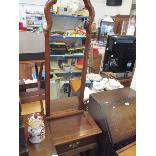 471 - REPRODUCTION MAHOGANY HALL TABLE ON CABRIOLE LEGS WITH TALL MIRRORED BACK WITH SHAPED TOP