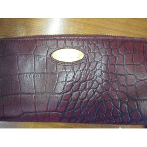 482 - FAUX CROCODILE LADIES WALLET BY PIED A TERRE