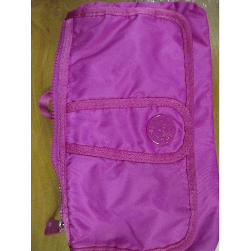 526 - A FUSCHIA PINK KIPLING DESIGNER MAKE UP BAG