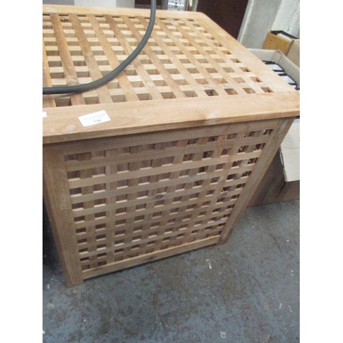 548 - WOODEN TRELLIS DESIGN STORAGE CUBE / LAUNDRY BOX - 50CM X 50CM X 50CM