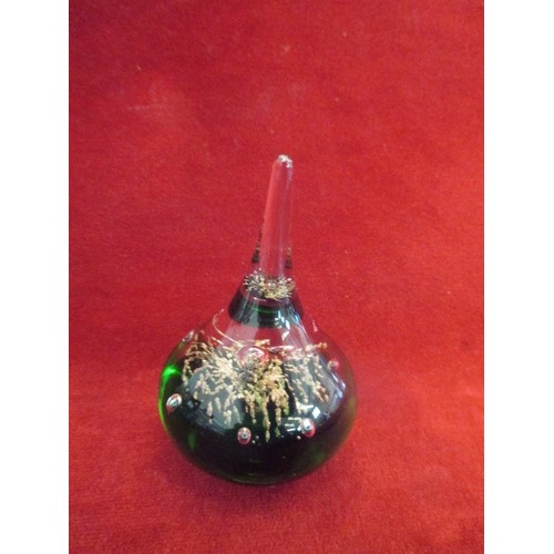 3 - BULB SHAPED PAPERWEIGHT IN GREEN WITH CONTROLLED BUBBLES AND CASCADE DESIGN - 10 CM - WITH BOX