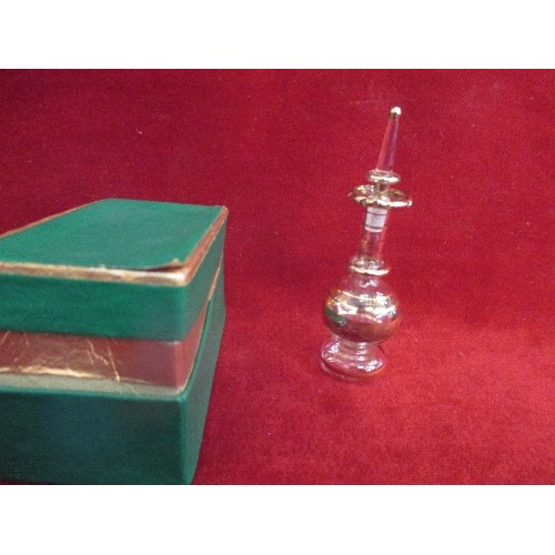 9 - FINE QUALITY TUNISIAN GLASS SCENT BOTTLE WITH GOLD BANDS - WITH A BOX - 10CM