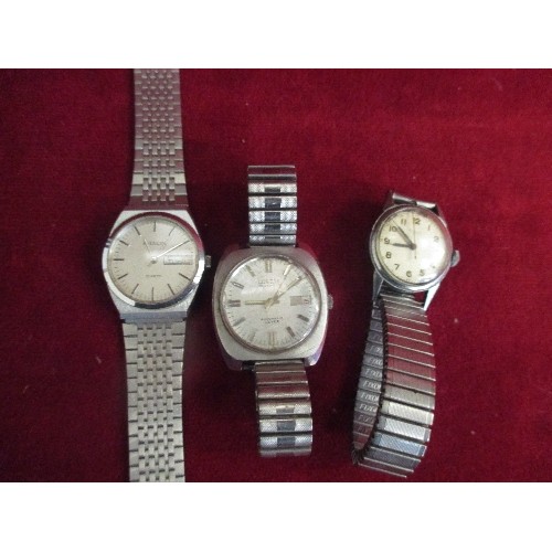 36 - 3 GENTS WATCHES INCLUDING A 1960'S SWISS RAVELLA WATCH ON STEEL STRAP, COSSAK USSR WATCH & SAXON QUA... 