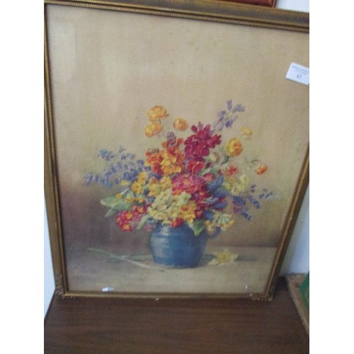 62 - 1920'S PRINT OF A VASE OF FLOWERS BY E KING IN ORIGINAL GILT FRAME - 45CM X 52CM