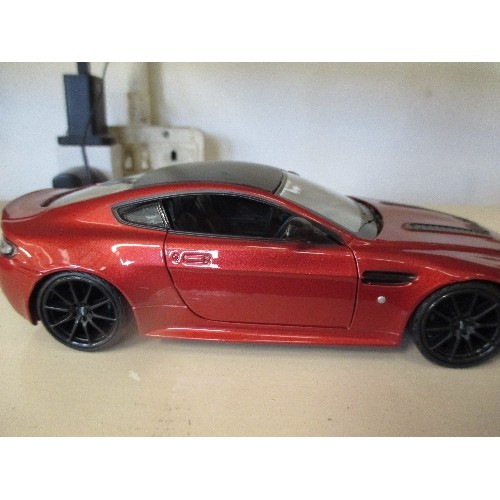 98 - LARGE MODEL ASTON MARTIN V12 VANTAGE