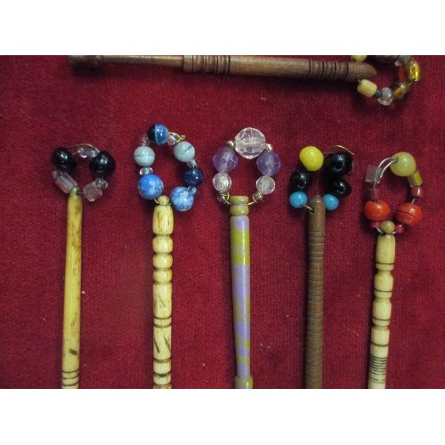 120 - COLLECTION OF 8 VICTORIAN LACE BOBBINS WITH GLASS BEAD SPANGLES, 4 ARE BONE AND 4 TURNED WOOD