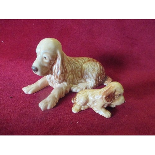 5 - SYLVAC POTTERY DOG AND PUPPY, 114 & 116 - REPAIR TO DOG'S LEG