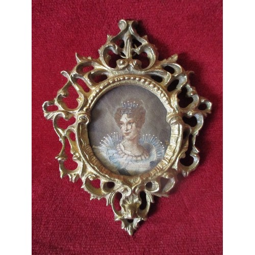 40 - PORTRAIT MINIATURE OIL ON COPPER OF A 16TH CENTURY QUEEN - PROBABLY LATE 19TH OR EARLY 20TH CENTURY ... 