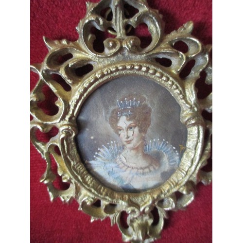 40 - PORTRAIT MINIATURE OIL ON COPPER OF A 16TH CENTURY QUEEN - PROBABLY LATE 19TH OR EARLY 20TH CENTURY ... 