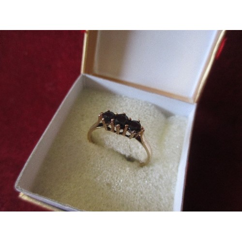 64 - VINTAGE 9CT GOLD TRILOGY RING SET WITH 3 SAPPHIRES ON RAISED GALLERY SETTING - LONDON HALLMARKS - 1.... 