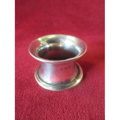 44 - STERLING SILVER NAPKIN RING BIRMINGHAM 1923 - ENGRAVED 