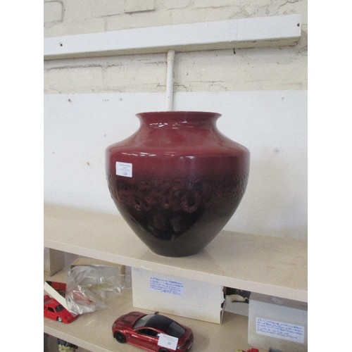 267 - LARGE ROYALE STRATFORD ALCHEMY REFLECTIVE ART FAT LAVA VASE. part of their 