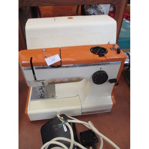 322 - RETRO FRISTER ROSSMANN SEWING MACHINE WITH CASE - GOOD DISPLAY PIECE - NOT WORKING