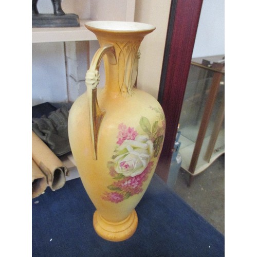 258 - A LARGE LATE 19TH CENTURY TWO HANDLED CABINET VASE IN BLUSH IVORY COLOUR DECORATED WITH FLOWERS, IN ... 