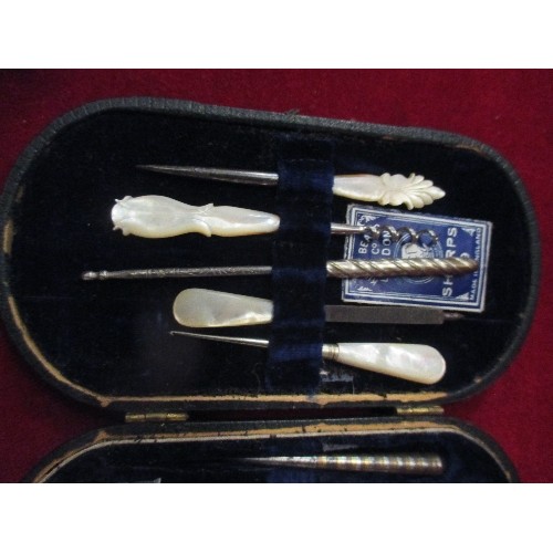 118 - VICTORIAN LADIES SEWING CASE ETUI WITH CONTENTS OF SEWING TOOLS, BONE NEEDLE CASE, MOTHER OF PEARL H... 