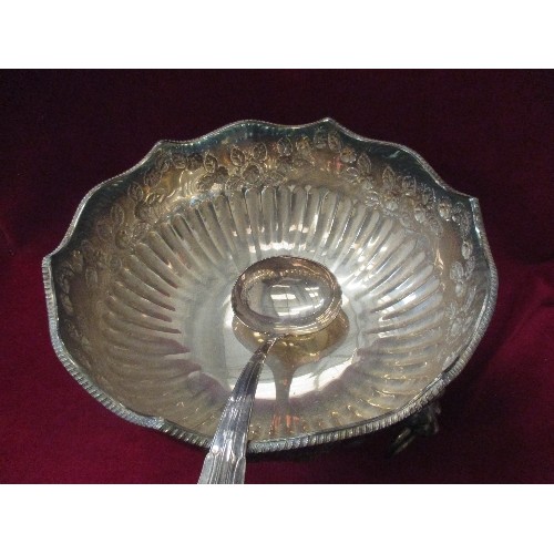 133 - GOOD QUALITY SILVER ON COPPER PUNCH BOWL WITH EMBOSSED FLOWER DESIGN AND LION HEAD HANDLES, TOGETHER... 