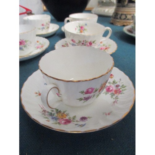 269 - A MINTON BONE CHINA 12 PIECE TEASET, MARLOW PATTERN, DECORATED WITH FLOWER SPRAYS