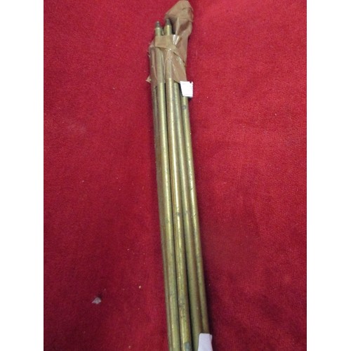 195B - 11 X ANTIQUE BRASS STAIR RODS - 58CM LONG