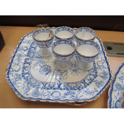 265 - 19TH CENTURY COPELAND SPODE PART DINNER AND TEA SERVICE INCLUDING GRADUATED MEAT PLATES, EGG CUPS, J... 