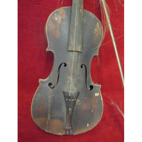 220 - LATE 19TH / EARLY 20TH CENTURY VIOLIN AND BOW