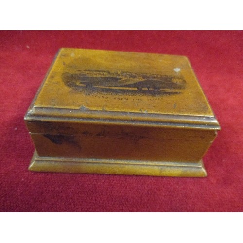 111 - VICTORIAN MAUCHLINE WARE BOX WITH SCENE OF 