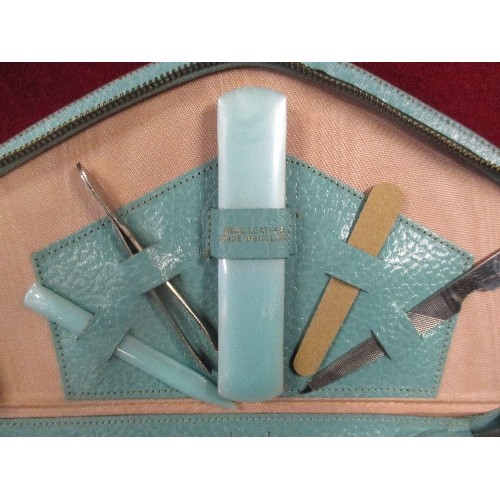 122 - 1950'S MANICURE SET IN DUCK EGG BLUE