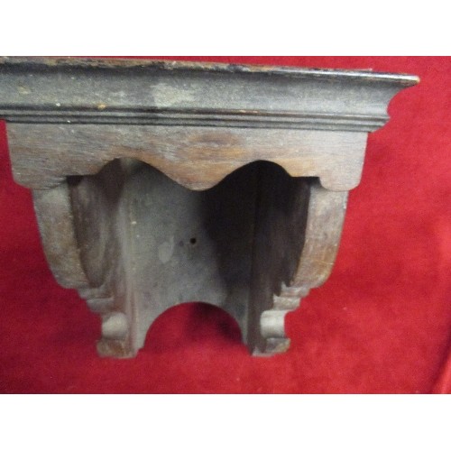 351 - ANTIQUE 19TH CENTURY OAK LANTERN CLOCK BRACKET - 18CM X 18CM X 25CM