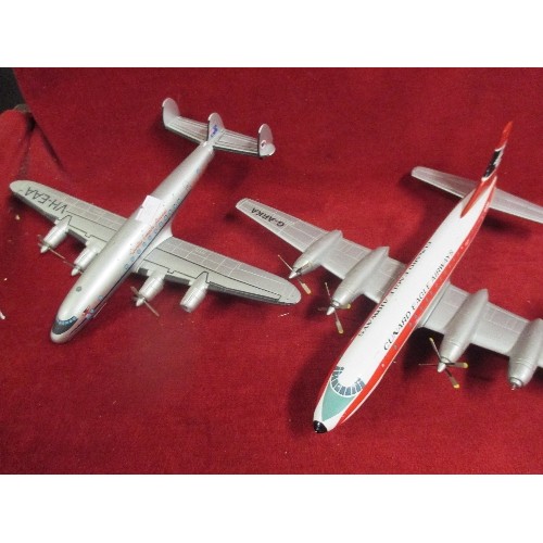 367 - BOX OF MODEL AEROPLANES INCLUDING DIE CAST CORGI LOCKHEED CONSTELLATION WITH QUANTAS LOGO, CORGI BRI... 