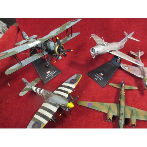 368 - BOX OF MODEL AEROPLANES ON STANDS INCLUDING 1944 MESSERSCHMITT ME 163B, SUPERMARINE SPITFIRE ETC